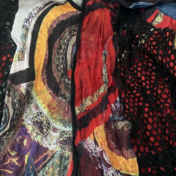 Alison Sheri Open front top with crochet backdrop multi colorful Sz L Women - Picture 8 of 9